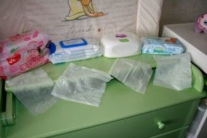 Чому варто боятися вологих серветок (Відео)