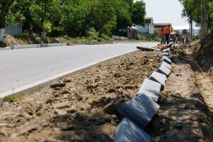 Порошенко про будівництво дороги в Городківці: виконав обіцянку, яку дав своєму батькові