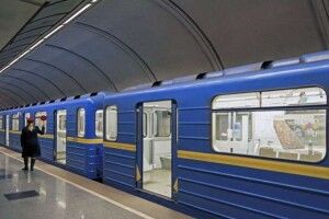 П’яний киянин «мінував» станцію метро, бо не вистачило на проїзд