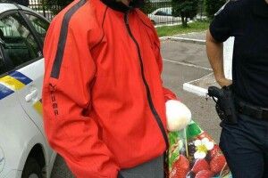 У Рівному патрульні зцілили дурисвіта (фото)