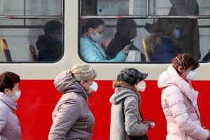 Завтра почнуть штрафувати за відсутність маски в громадських місцях: закон опубліковано в «Голосі України»