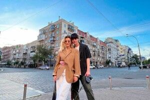 Вірю, що тепер назавжди, – Alekseev повернувся до Києва з росіянкою з «ВІА Гри» 