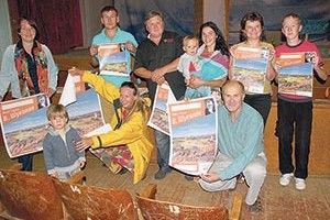 СІЛЬСЬКІ АКТОРИ ЗАМАХНУЛИСЬ І НА СТОЛИЧНУ СЦЕНУ