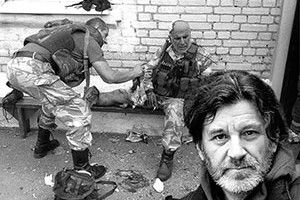 ВІКНО РУБРИКИ: на Волинь завітає митець, який фотографує життя на війні
