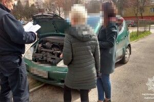 Власник Mercedes-Benz не підозрював, що в його автівки є двійник-порушник