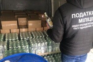 У водія на Волині вилучили дві тонни горілки