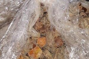 Авто, «заправлене» бурштином, прикордонники виявили на кордоні з Польщею (Фото, відео)