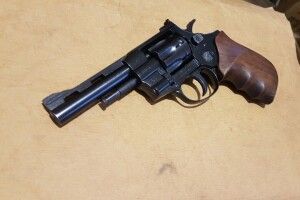 Волинянина судитимуть за незаконне поводження зі зброєю і боєприпасами