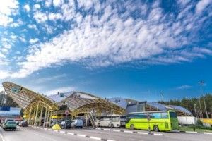 За добу волинські митники вилучили незадекларованого одягу на понад 220 тисяч гривень