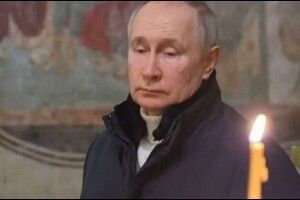 Сам у церкві: ЗМІ показали путіна на різдвяному богослужінні
