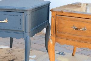 Як оновити старі меблі у вітальні своїми руками