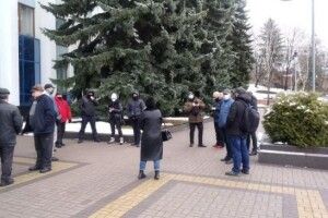 У Рівному – мітинг: підприємці вимагають не запроваджувати «червону» зону