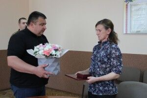 На Волині мамі вручили відзнаку полеглого сина-Героя