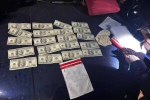 Працівницю військкомату на Рівненщині спіймали на хабарі: її судили