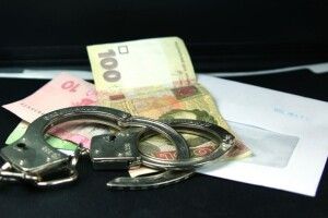Порошенка просять запровадити смертну кару за корупцію