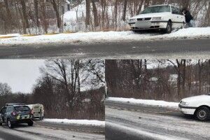 Волинські патрульні допомогли водієві, який з’їхав з дороги у кювет