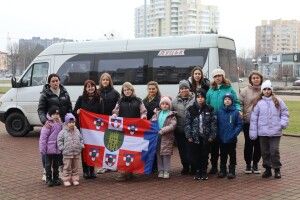 Діти загиблих тероборонівців з Волині вирушили в табір на Закарпаття