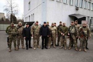 Волинські поліцейські-добровольці вирушили в зону бойових дій