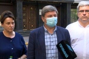 Офіс Генпрокурора має пояснити, чому підлеглі саботують судове засідання у справі Павловського – народні депутати