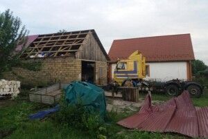 Шквальний вітер та злива наробили лиха