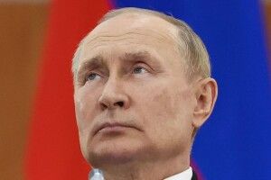 Путін закликав Україну «негайно припинити вогонь» та «сісти за стіл переговорів»