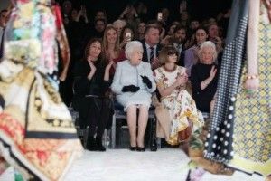 Єлизавета II вперше за час свого правління відвідала London Fashion Week
