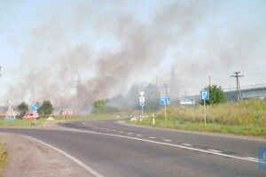На околиці волинського міста сталася масштабна пожежа (Фото, відео)