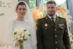 Народна депутатка  після таємного роману вийшла заміж за відомого комбата