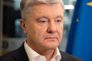 Порошенко у річницю безвізу: Україна переможе і стане членом ЄС та НАТО (Відео)