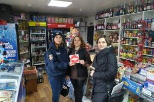 У волинському селі поліцейські переконували торговців не продавати алкоголь дітям