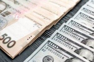 Українцям вже у вересні пророкують зниження курсу гривні