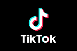 TikTok призупиняє роботу в Росії