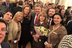 Порошенко вперше присвоїв звання генерала жінці