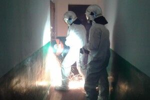 Важкохвора жінка з COVID-19 у Рівному зачинилась у квартирі: рятувальники зрізали замок