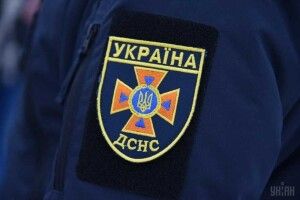 Знадобились рятувальники: у Луцьку пенсіонерка зачинилась в квартирі і не могла вийти