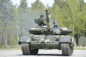Вперше за час війни США допоможуть передати Україні танки. Радянські танки