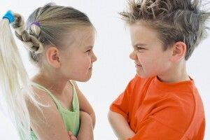 Що робити, коли дитину роздирають ревнощі: корисні поради