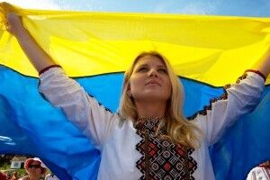 69% українців схвалюють свято День захисника України (інфографіка)