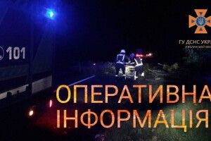 Під Луцьком вантажівку волонтерів знесло з дороги