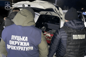 На Волині викрили рівнянина, який «торгував» посвідченнями водія