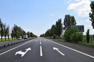 У 2022-му на рівненській трасі розпочнуть будівництво першого в Україні платного автобану 