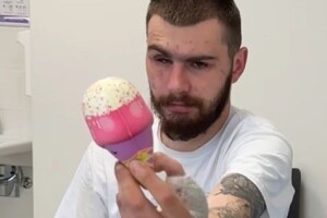 У Львові пораненому військовому пересадили палець з ноги на руку