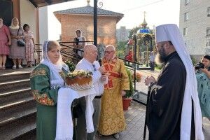 Митрополит Михаїл відвідав престольне свято у Луцькому храмі (Фото)