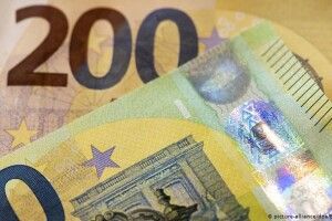 Житель Австрії заповів 2 млн євро французькому селу, де його переховували від нацистів під час Другої світової війни