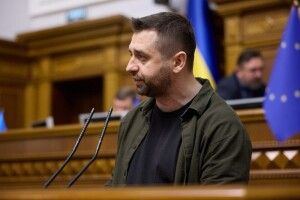 Арахамія запропонував розсекретити військові втрати України, бо вони «набагато менші» за 100 тисяч