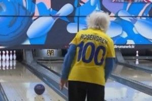 100-річна американка на свій день народження зіграла у боулінг 
