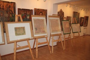 Відновлені пергаменти Олицького замку експонуються в Музеї Волинської ікони (фото)