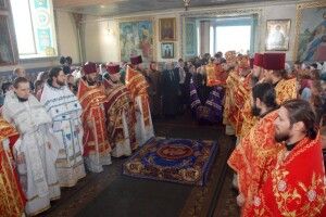 Єпископ Луцький і Волинський нагородив священиків Колківського благочиння