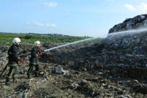 На Закарпатті вдруге за тиждень загорілося сміттєзвалище 