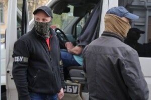 У Сєвєродонецьку – антитерористичні заходи, жителів просять не виходити з будинків